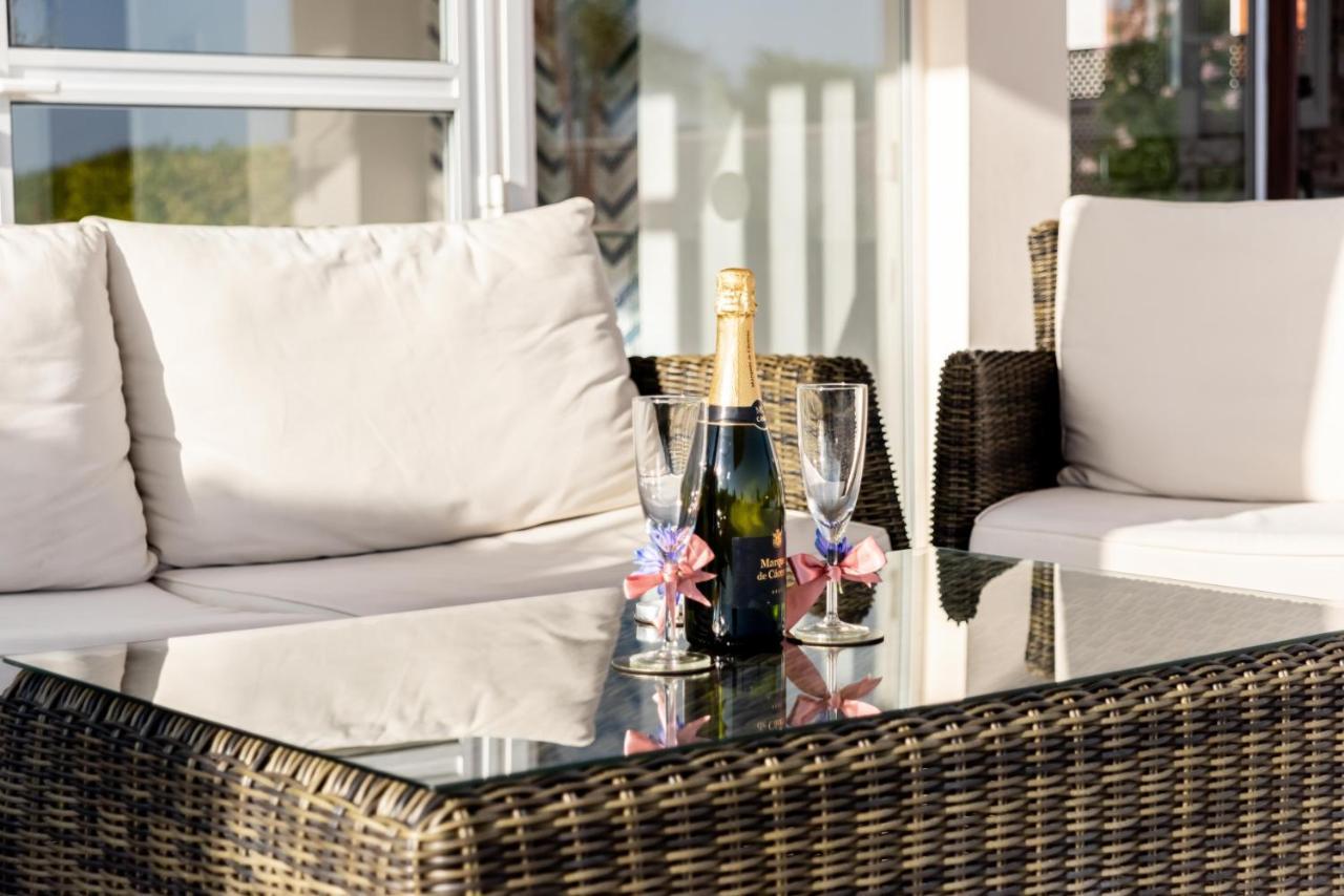 Villa Marina Sunrise By Ezoria Villas Coral Bay Exteriér fotografie