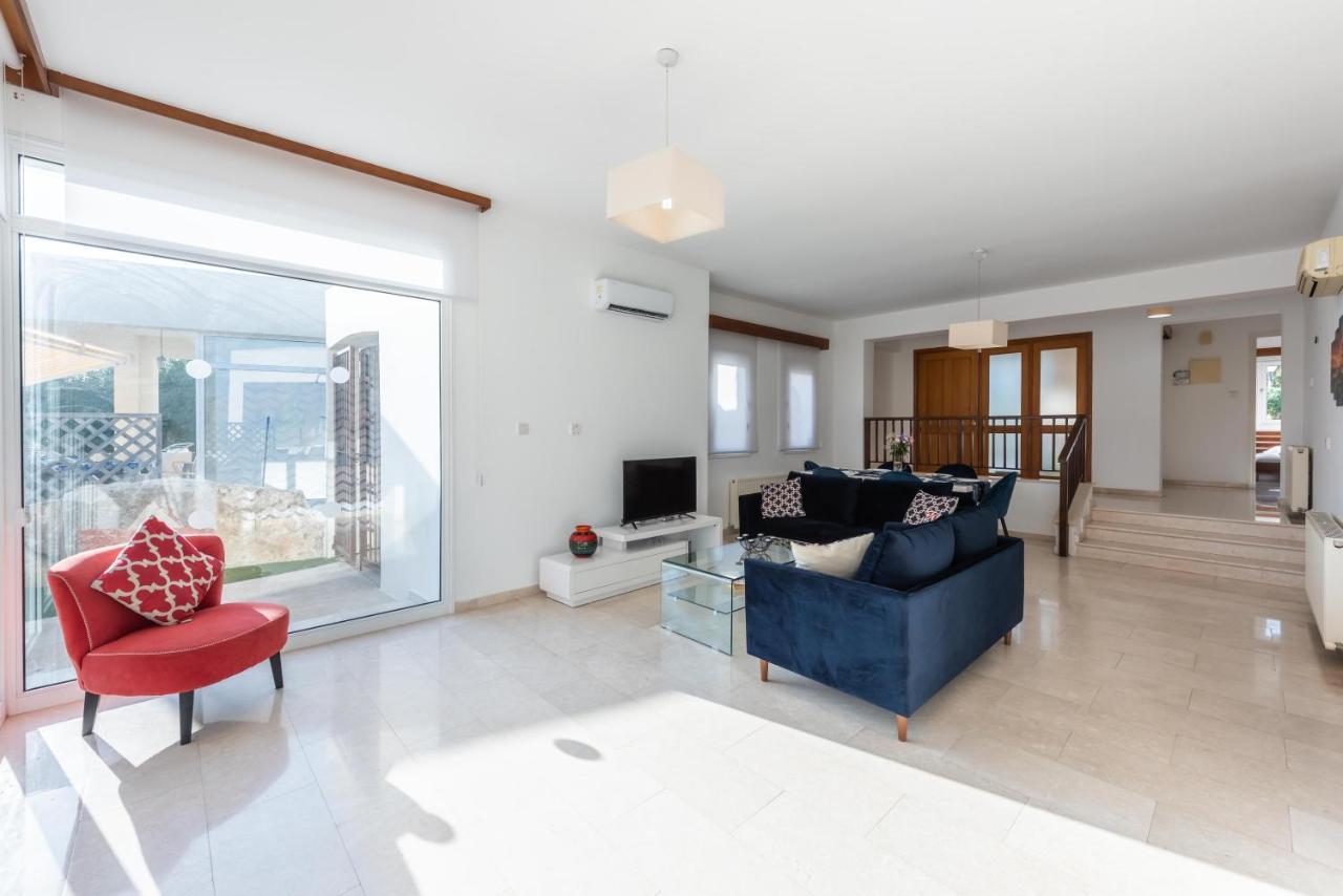 Villa Marina Sunrise By Ezoria Villas Coral Bay Exteriér fotografie