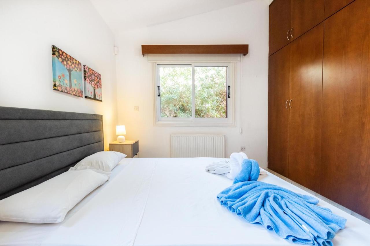 Villa Marina Sunrise By Ezoria Villas Coral Bay Exteriér fotografie