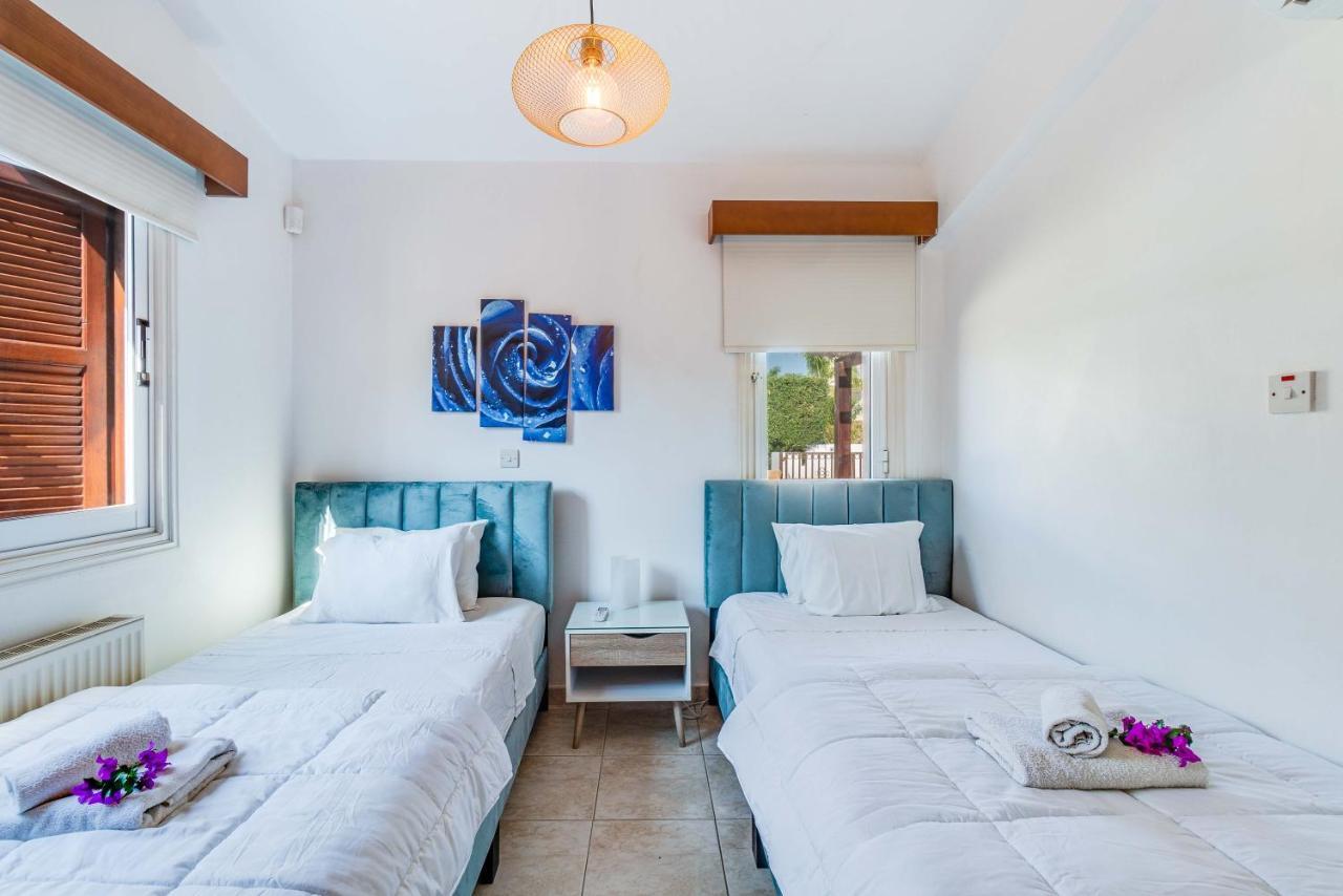 Villa Marina Sunrise By Ezoria Villas Coral Bay Exteriér fotografie